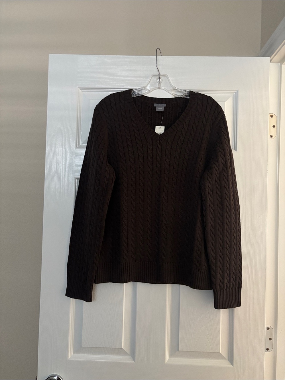 Ann Taylor Cable Knit V-Neck Sweater
Dark Brown - Picture 12 of 17